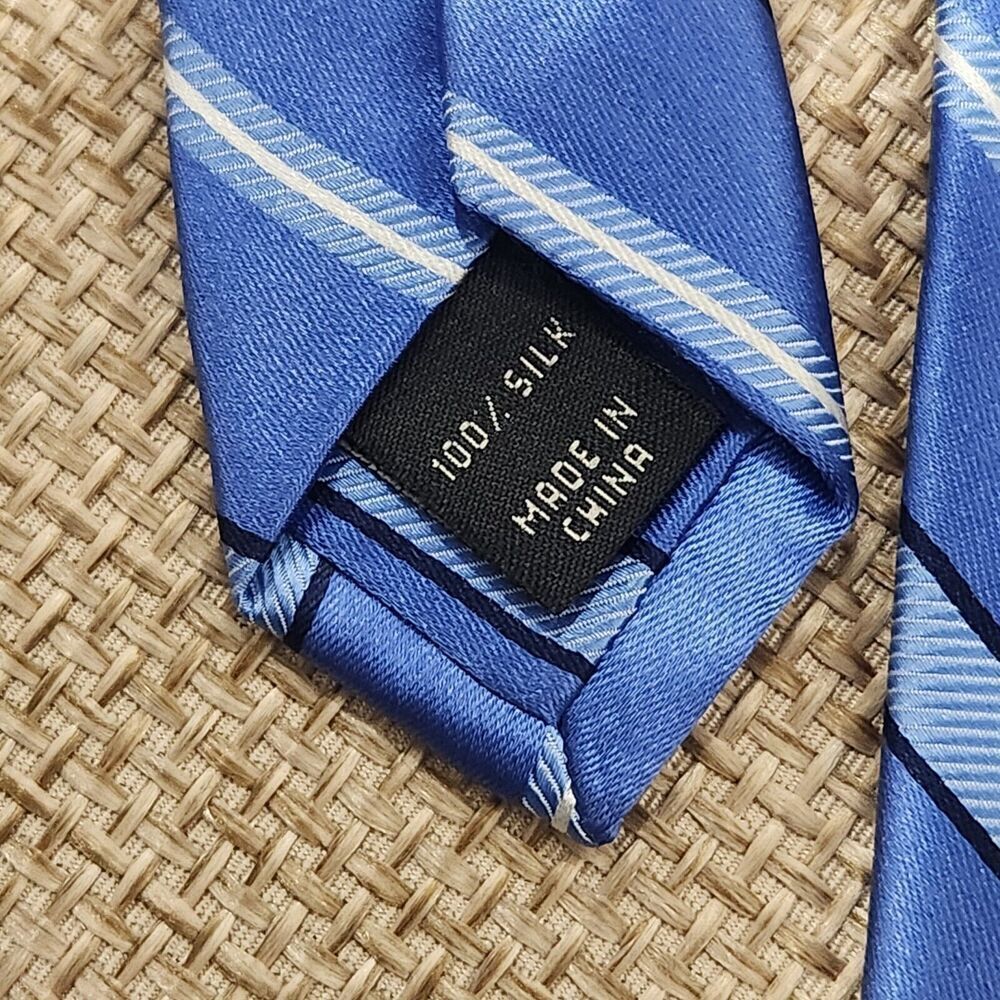 JOS. A. BANK Signature Collection Mens 100% Silk Necktie‎ STRIPED Blue/White EUC - Picture 6 of 6